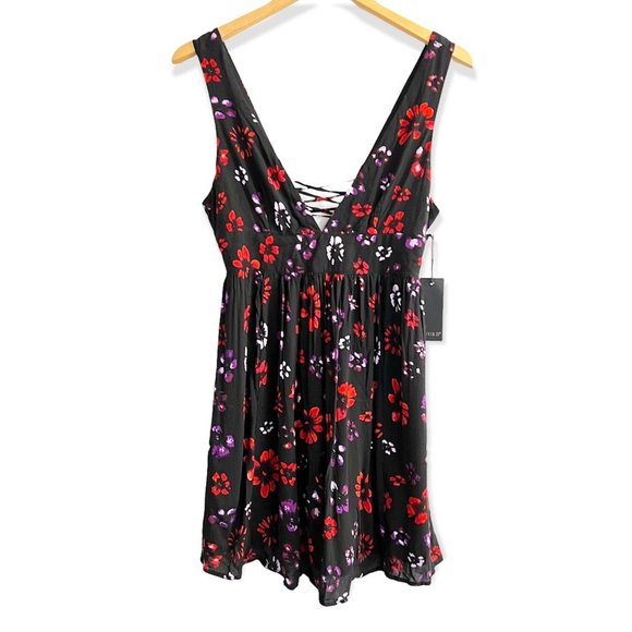 Forever 21 Dresses & Skirts - NWT Forever 21 Womens Black Floral Cut Out Strappy Plunge V-Neck Dress Small